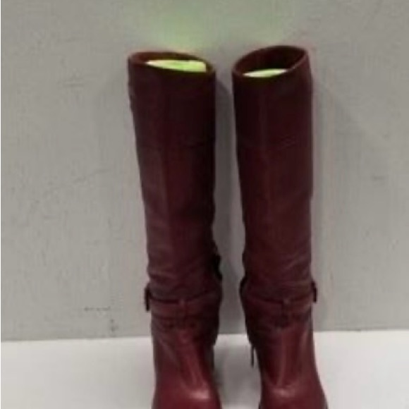 Gorgeous Prada boots knee high - Picture 2 of 7